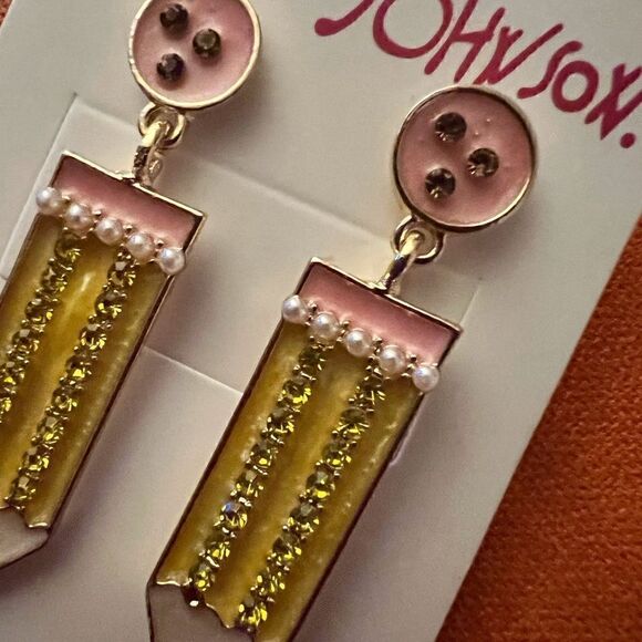 ✏️ Betsey Johnson crystal embellished pencil dangle earrings ✏️ - Picture 1 of 4